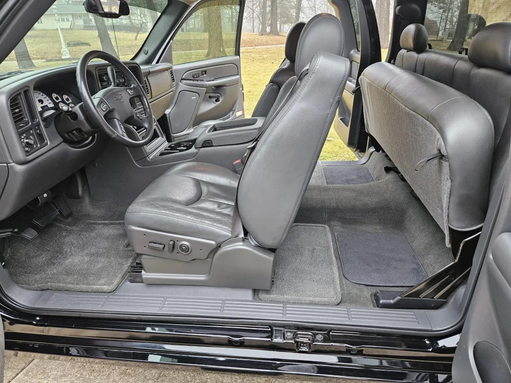 2004 Chevrolet Silverado 1500 SS