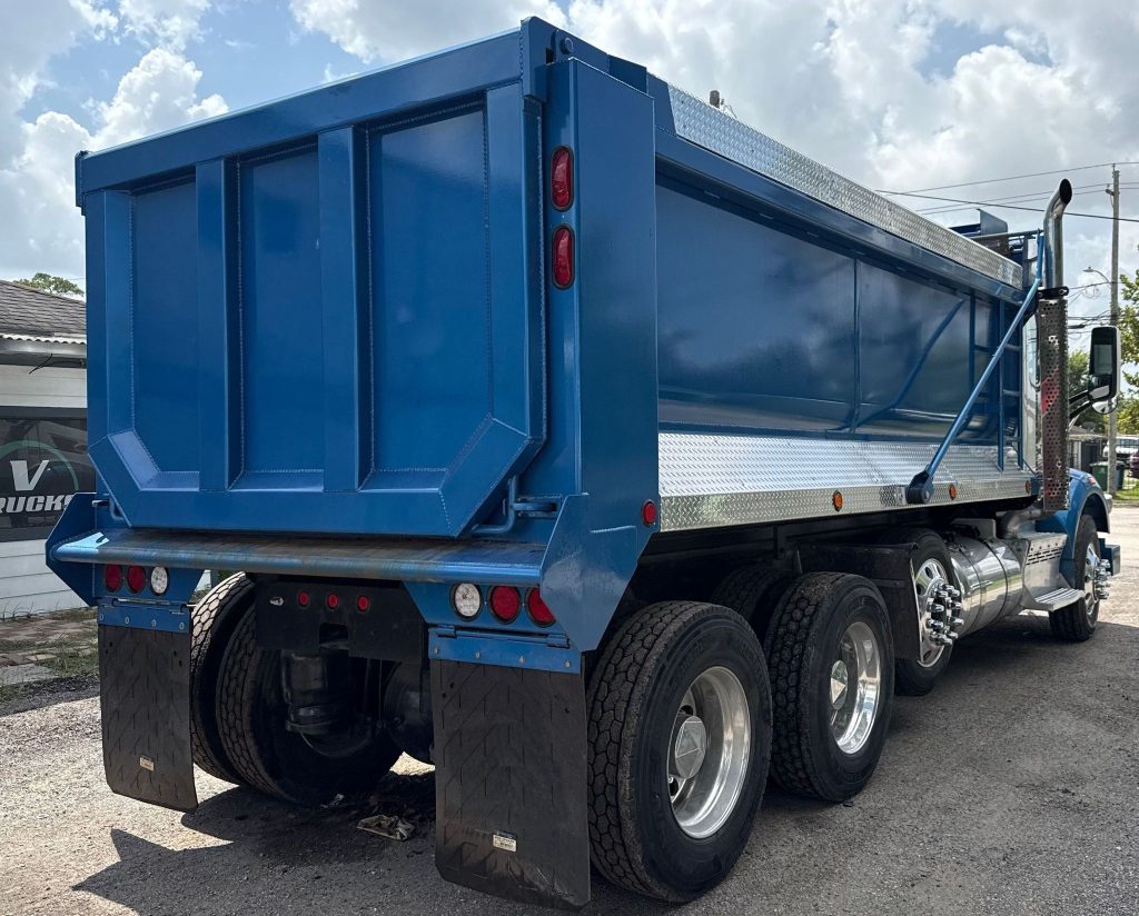 2019 Peterbilt 567 Dump Truck